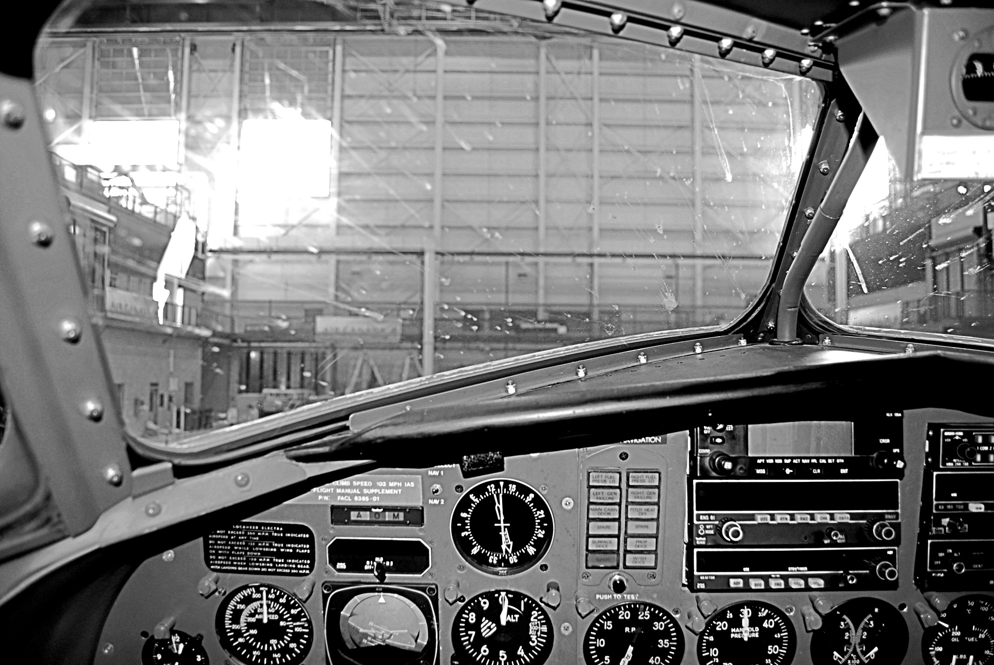 Lockheed L10A immatriculé CF-TCC de Trans Canada Airlines