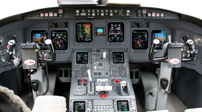 Cockpit CRJ-900